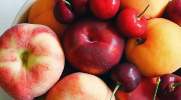 中国上半年进口水果396万吨同比增长38% 樱桃和榴莲进口额最高